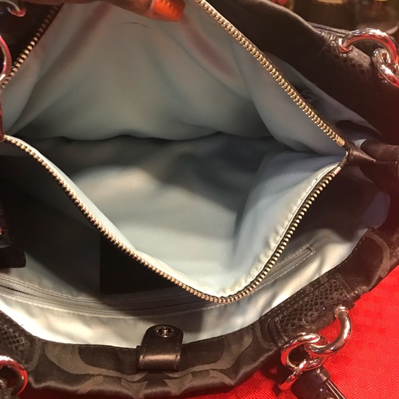 Coach Purse...SOLD  SOME WHERE ELSE - Picture 6 of 8